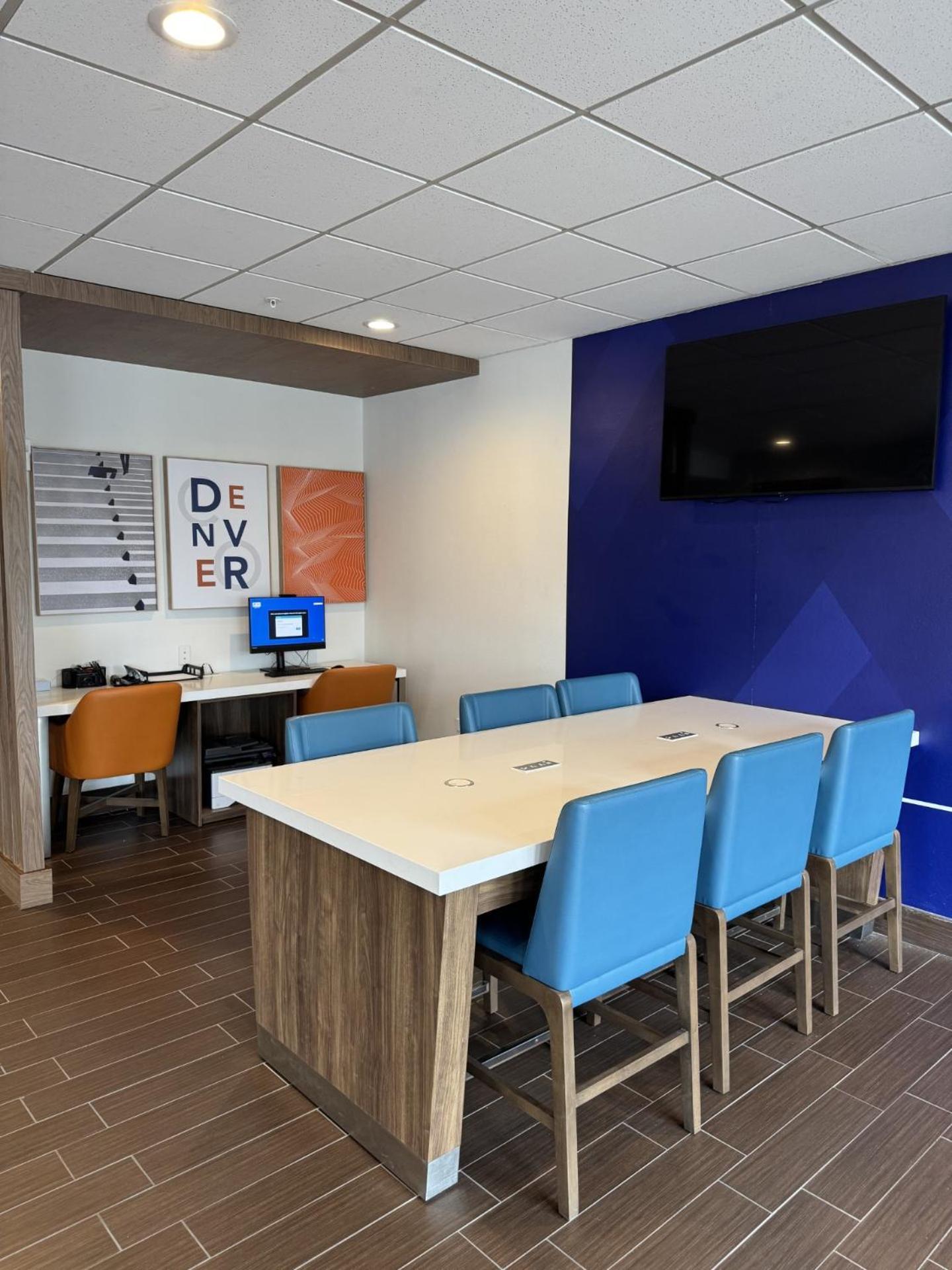 Hotel Express - North Denver